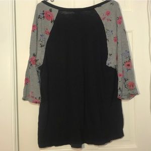 torrid Tops - Torrid | V-Neck Floral Quarter Sleeve Blouse torrid Tops - Torrid | V-Neck Floral Quarter Sleeve Blouse